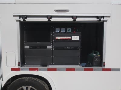 應(yīng)急指揮車 防汛救險(xiǎn)與消防應(yīng)急的移動(dòng)指揮中心