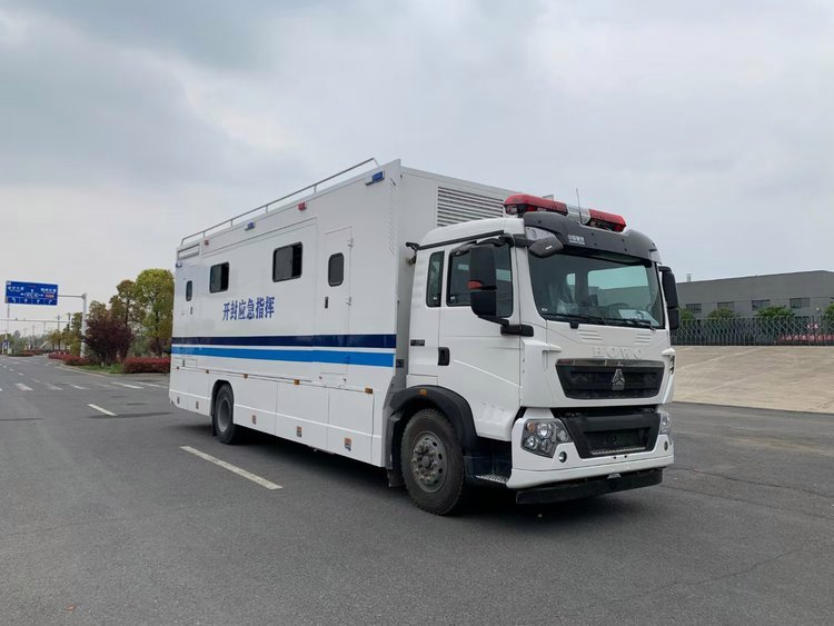 移動(dòng)應(yīng)急指揮車 現(xiàn)代應(yīng)急救援體系的核心樞紐與關(guān)鍵裝備