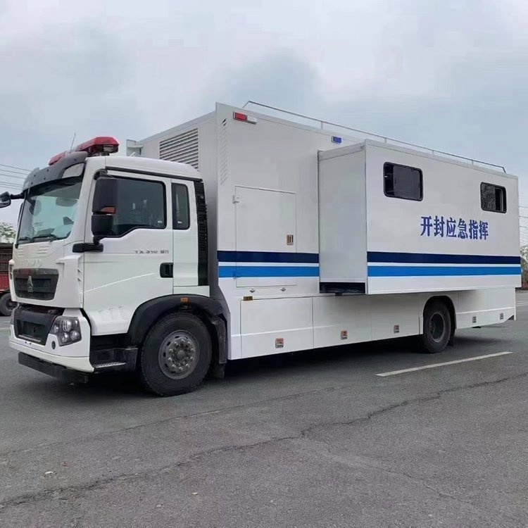 國六時代下的應急保障車隊 大型通信指揮車、消防應急通訊車、宿營保障車的協同作戰